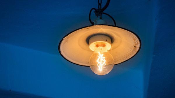 Điện chập chờn: nguyên nhân và cách khắc phục 【Có Video Hướng Dẫn】