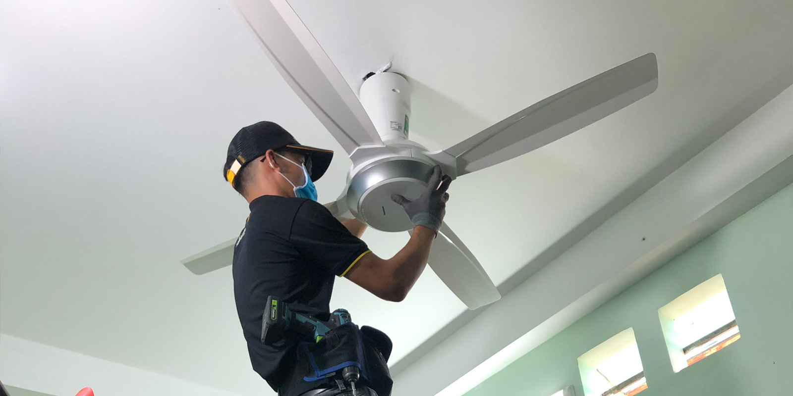 Lắp quạt trần giá rẻ tại Hà Nội nhanh chóng, bảo hành lâu dài