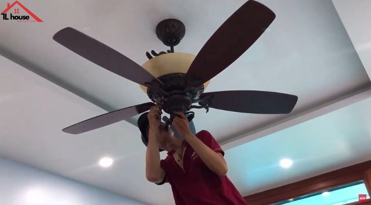 Lắp đặt quạt trần giá rẻ, uy tín, chất lượng tại Hà Nội