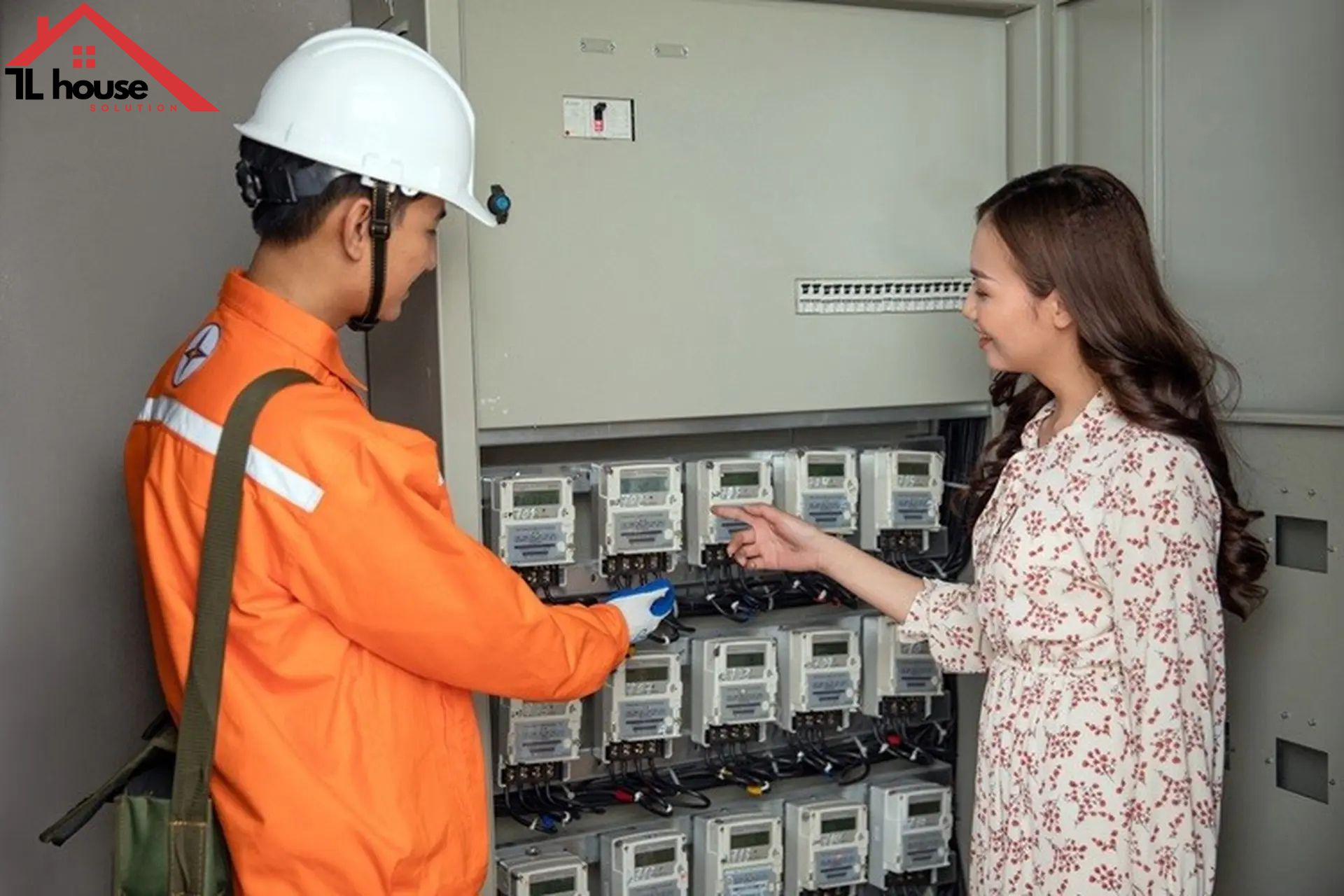 Thợ lắp đồng hồ điện, công tơ điện uy tín chất lượng